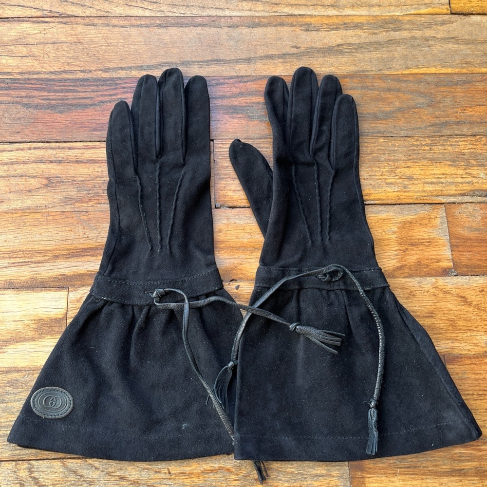 Gucci Black Suede Gloves with Tassel Accent
